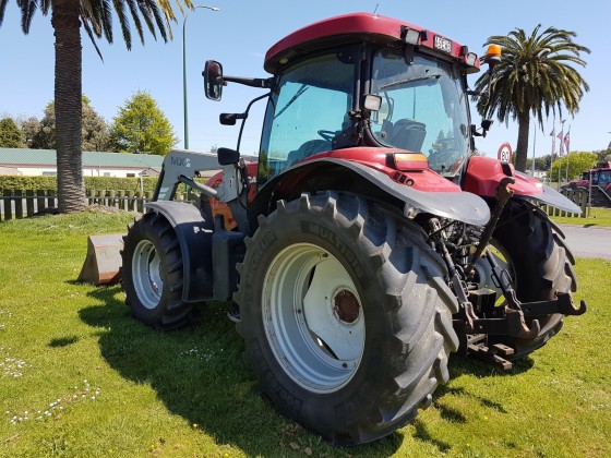 CASE IH Maxxum 140