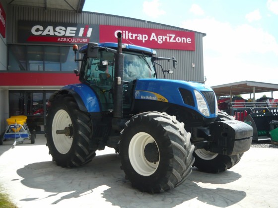 New Holland T7060