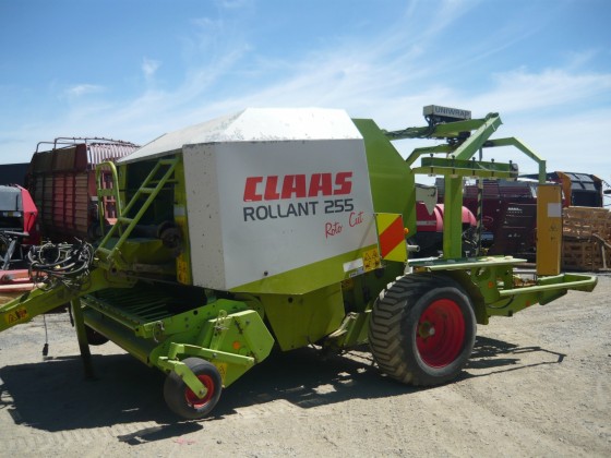 Claas Rollant 255