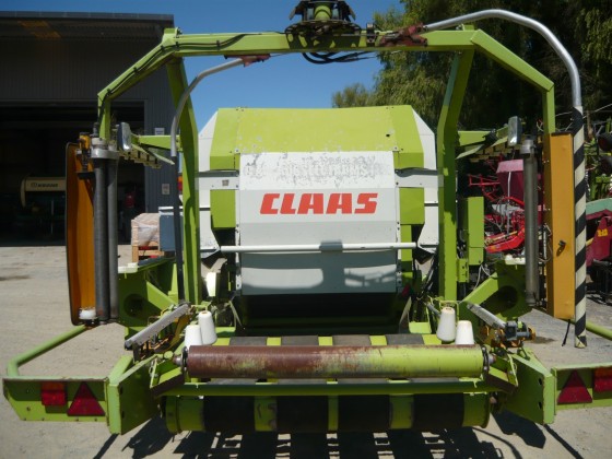 Claas Rollant 255