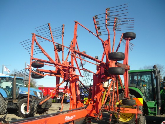 Kuhn GA8121