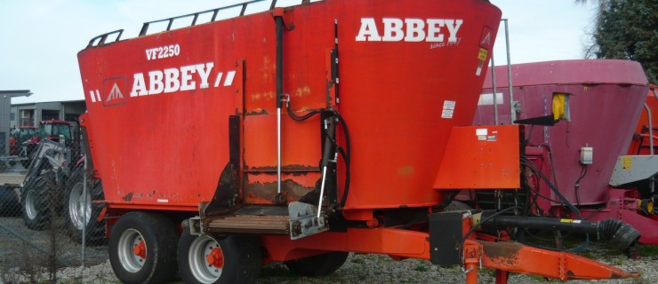 Bale Wagon/Feedout