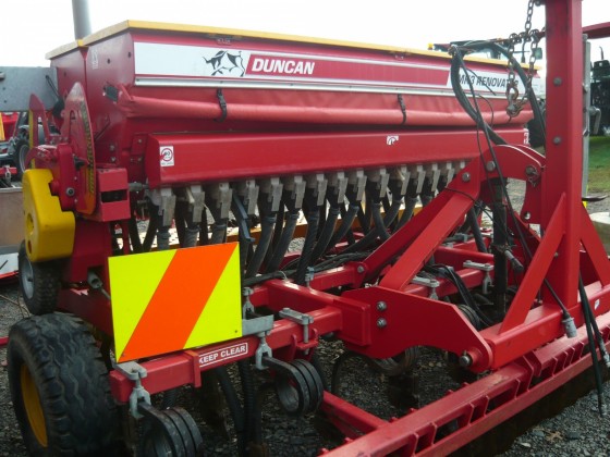 Duncan Renovator Air Seeder